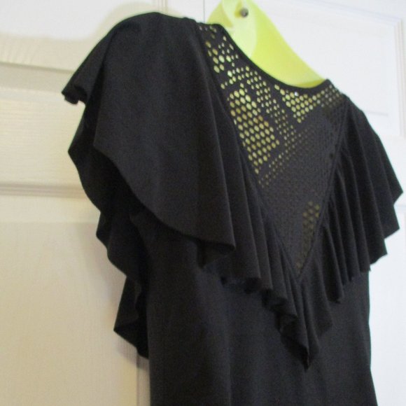 V-Neck Ruffled Knit Top Cap Sleeves Crochet Rear Detail - Picture 7 of 8